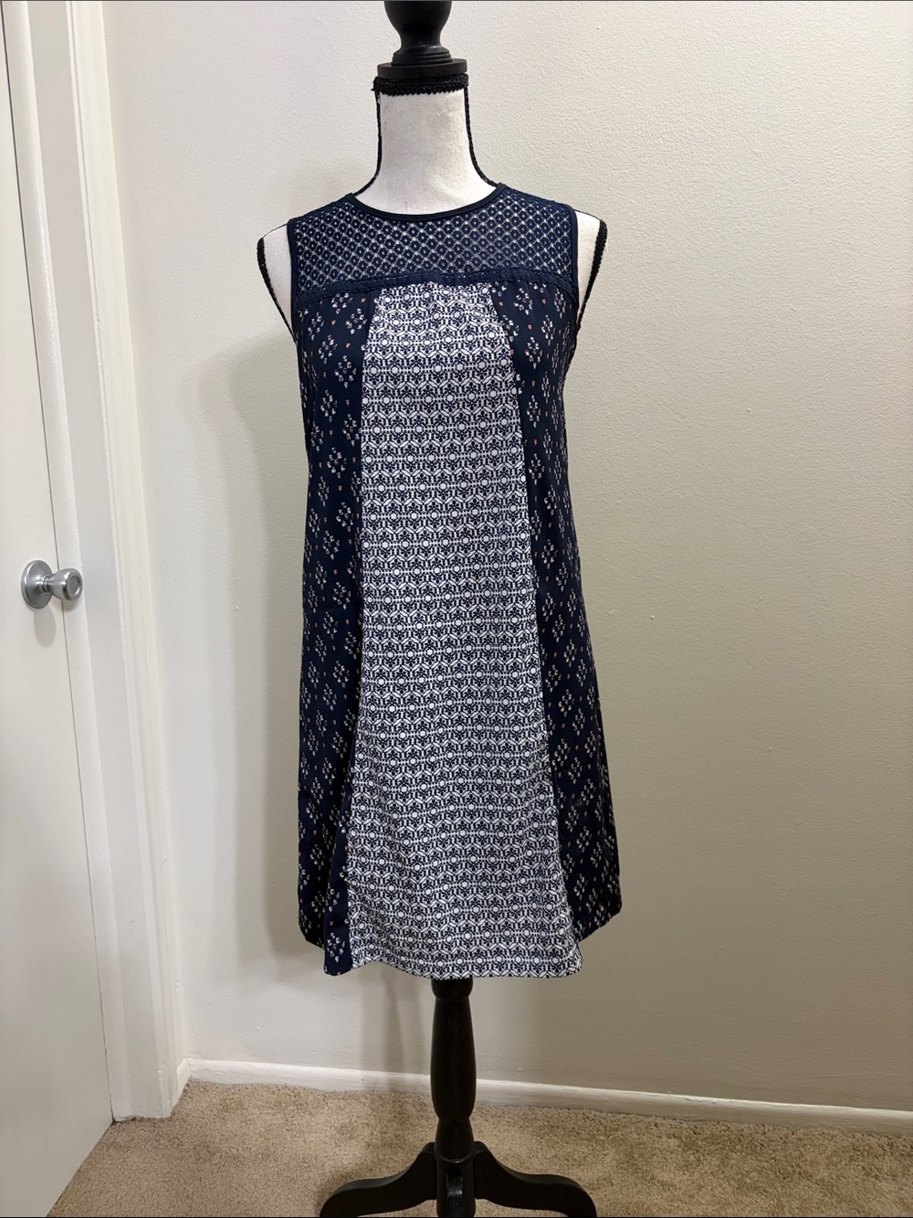 Xhilaration Navy and White Sleeveless Printed Shift Dress